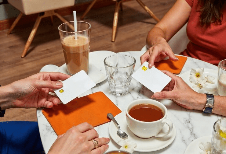 This image shows a Best Dining Credit Card: Your Guide to Maximizing Rewards at Restaurants